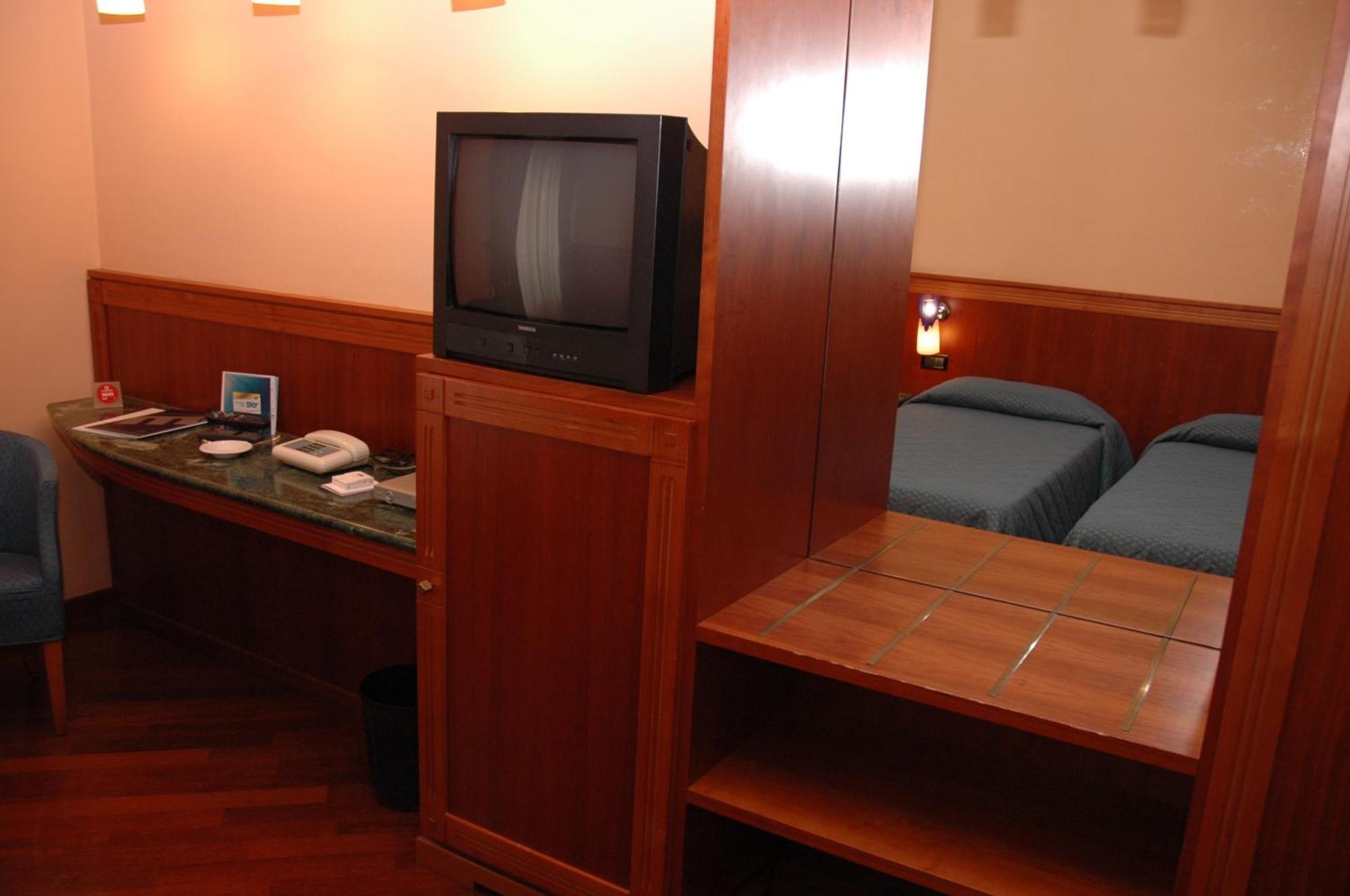 Hotel Michelangelo Palace & Spa Terni Quarto foto